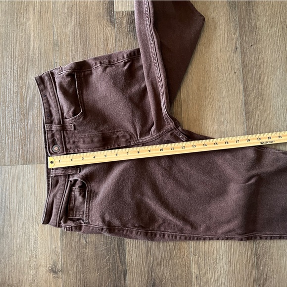 Hollister Women's Brown Straight Leg Jeans - Picture 6 of 11